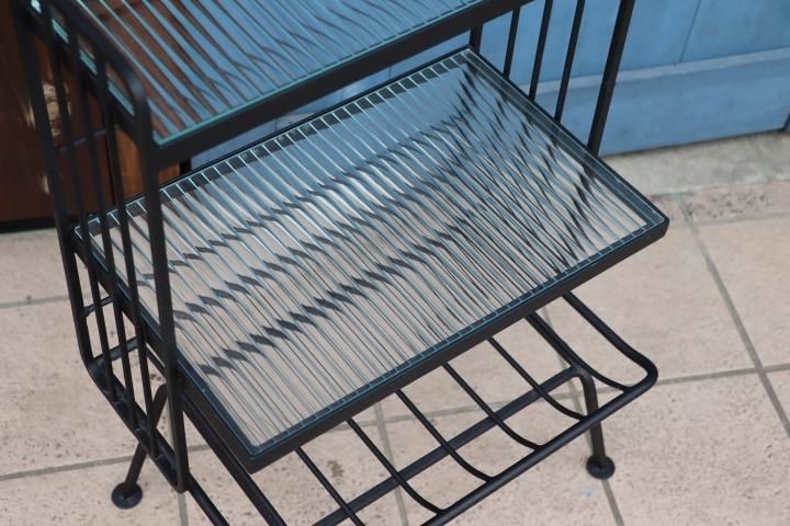 unico(ウニコ)の華奢なデザインとチェッカーガラスが印象的なSTELLA