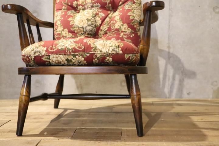 飛騨高山の家具メーカーキツツキマークの