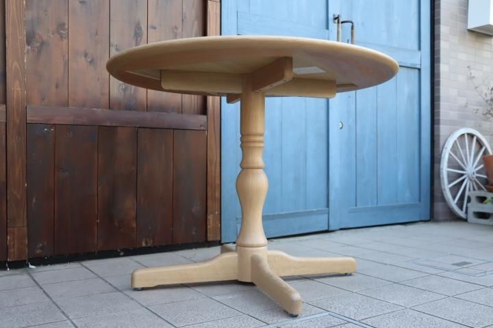 IDC OTSUKA(大塚家具)にて取り扱われているブランド秋田木工のT-5651