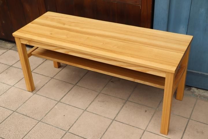 無印良品(MUJI)の稀少なタモ材木製ベンチです。タモ無垢材を使用した