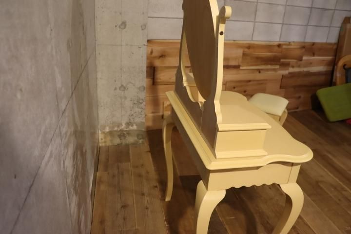 IDC OTSUKA(大塚家具)取り扱いブランドLYNN HOLLYN(リンホーリン)の