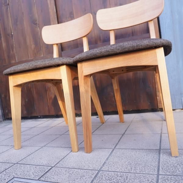 unico(ウニコ)のFIX(フィックス)シリーズのダイニングチェアー2脚