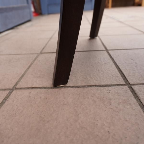 aidec(アイデック)のスタイリッシュなデザインのダイニングチェアー2脚