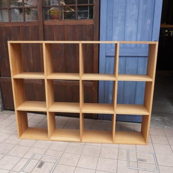人気の無印良品(MUJI)のオーク材 3段・4列スタッキングシェルフです