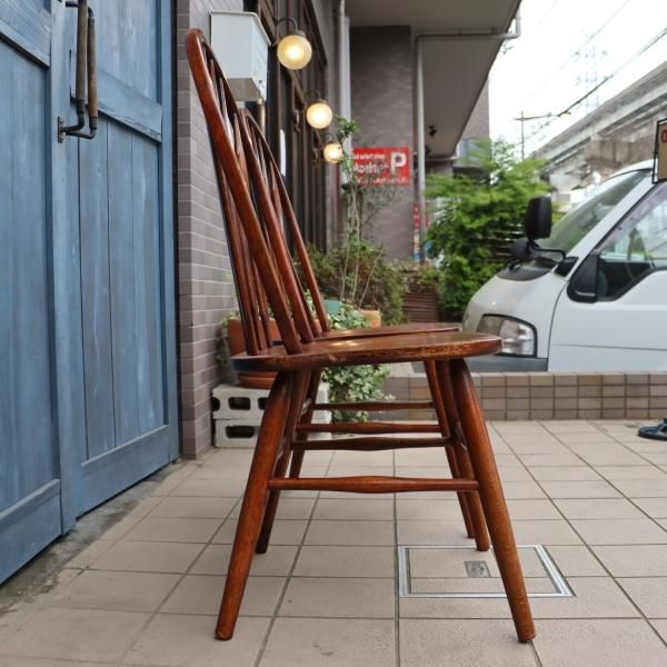 Shin Lee（シンリー）のダイニングチェア2脚セットです。ワンランク上