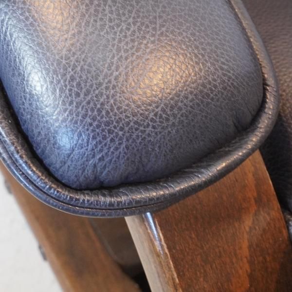 FUJI FURNITURE(冨士ファニチア) の回転式 本革リクライニングソファ