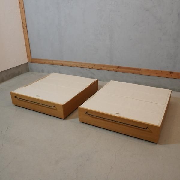 無印良品(MUJI)のオーク材 ベッドフレーム下収納引き出しです。ベッド