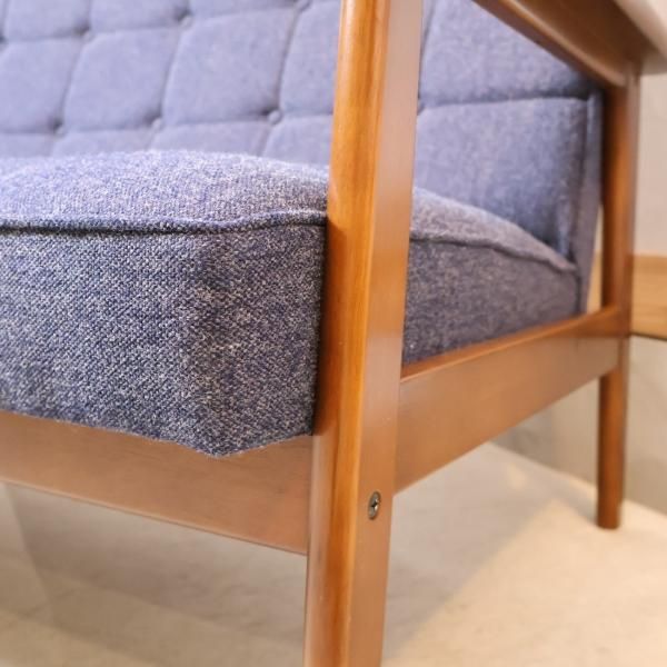 人気のカリモク60よりタープブルー Kチェア 2シーターです！北欧