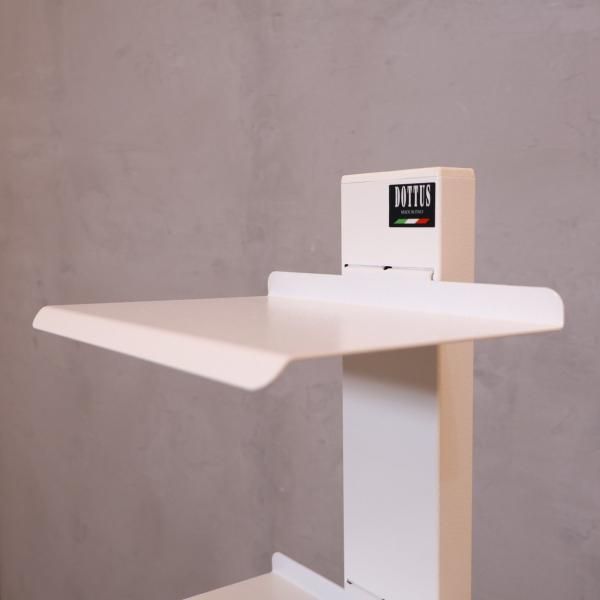 スチール製家具メーカを代表するイタリアのメーカーDOTTUS(ドッタス)社