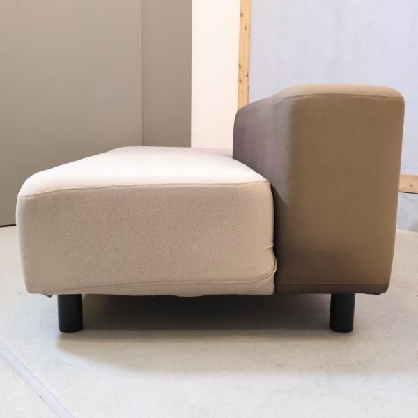 人気の無印良品(MUJI)のソファベンチです。高さを抑えた圧迫感を感じ