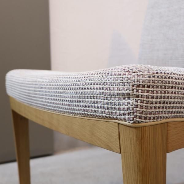 人気のkarimoku(カリモク家具)/Chitano(チターノ)よりダイニングチェア