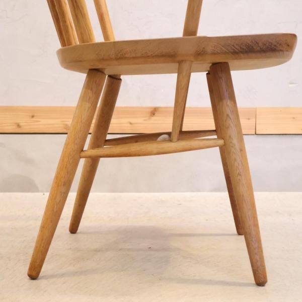 CONDE HOUSE(カンディハウス)のリキ ウインザー アームチェアー。日本