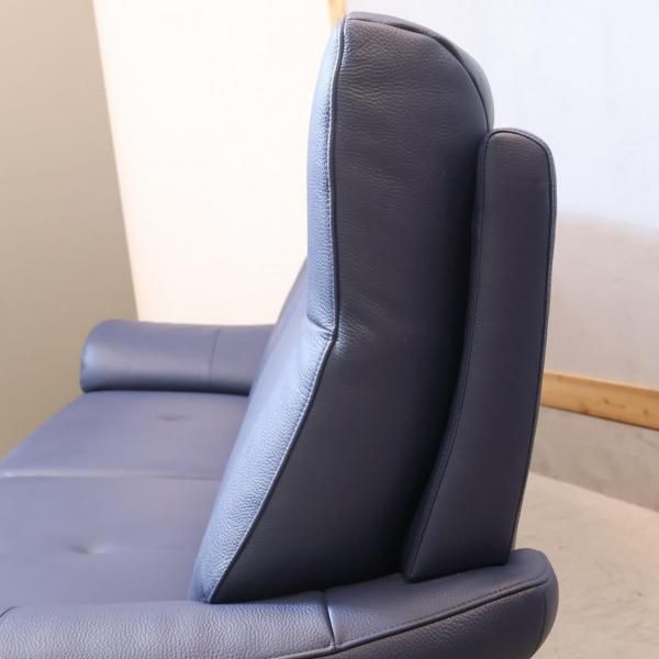 人気のkarimoku(カリモク家具)よりChitano(チターノ)の本革を使用した