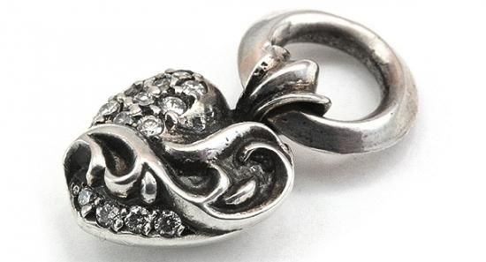 クロムハーツ（Chrome Hearts）ペンダント ハート チャーム パヴェ