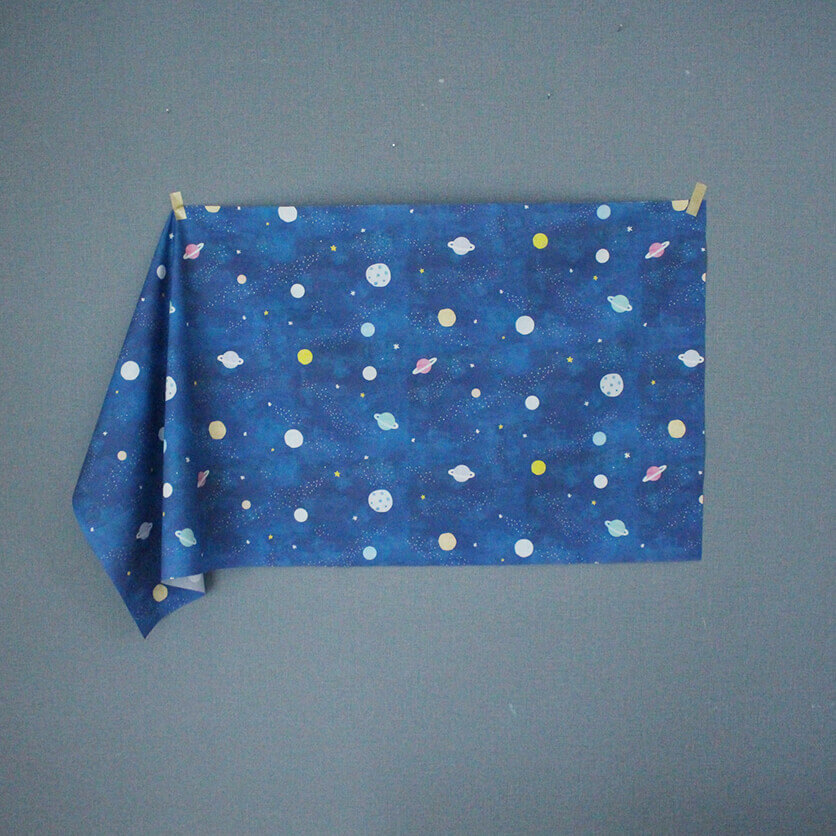 space-宇宙-（ネイビーブルー） - 生地と型紙の通販サイト：nunocoto