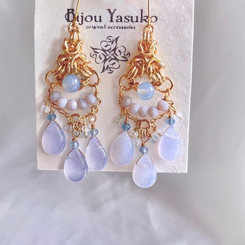 ブルー カルセドニー ピアス・イヤリング 青 天然石 ピアス 揺れる