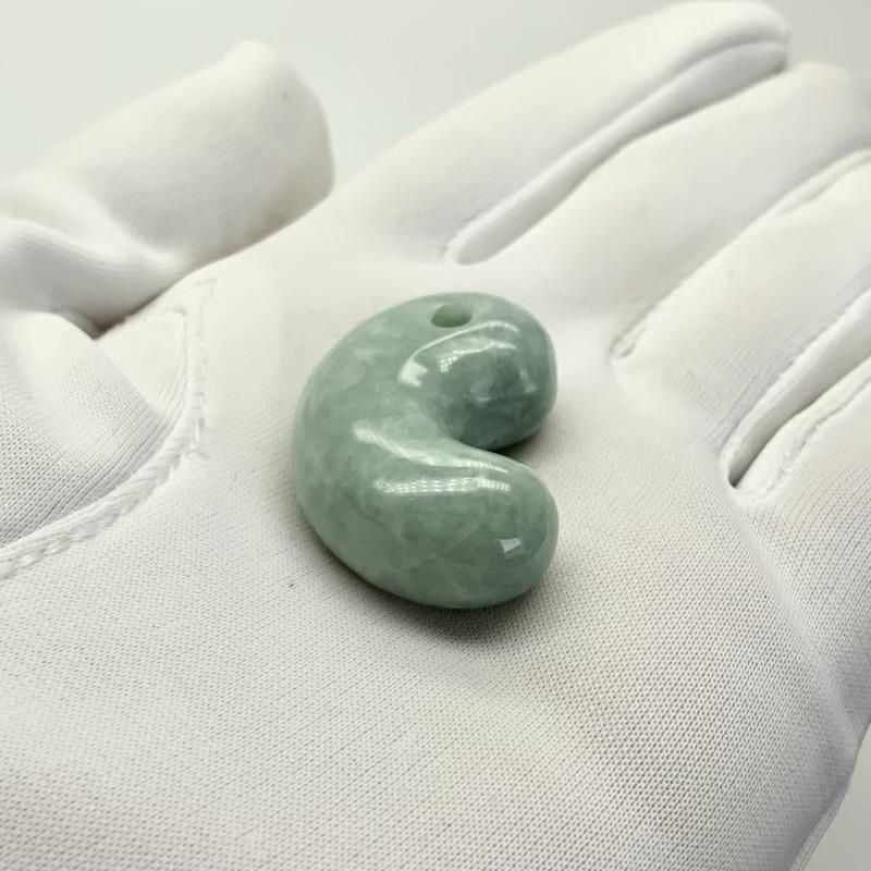 糸魚川翡翠 勾玉 巴型 】 国産 天然石 ひすい ヒスイ Jade カワセミ