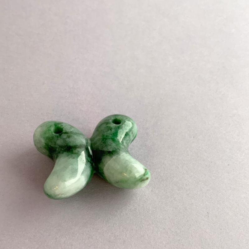 糸魚川翡翠 勾玉 蝶型/双子型 SAランク 】 国産 天然石 糸魚川産翡翠