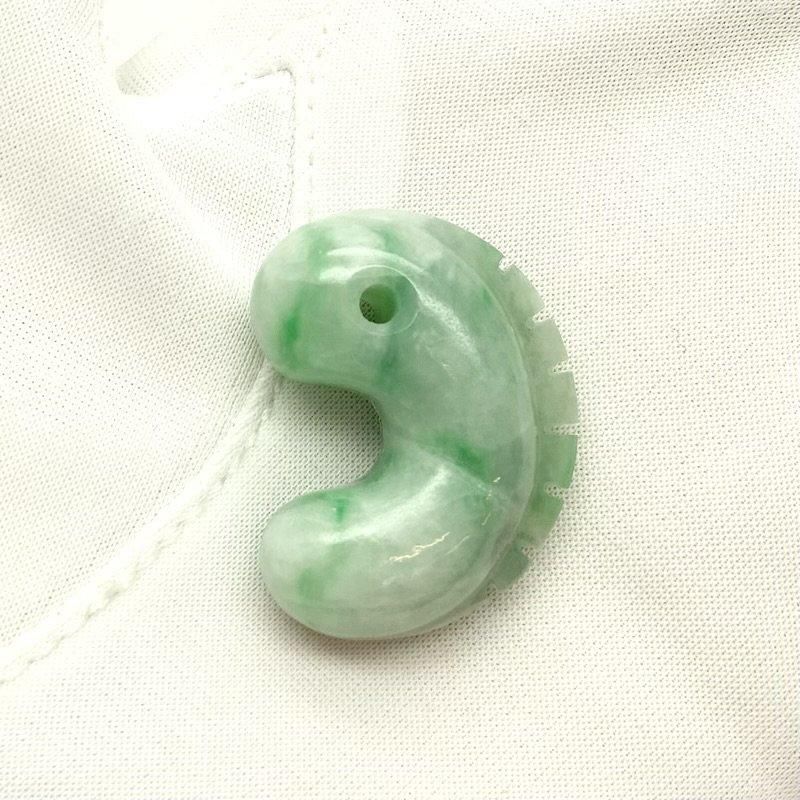 ミャンマー翡翠 勾玉 獣型 】ひすい ヒスイ Jade 限定品 稀少 レア