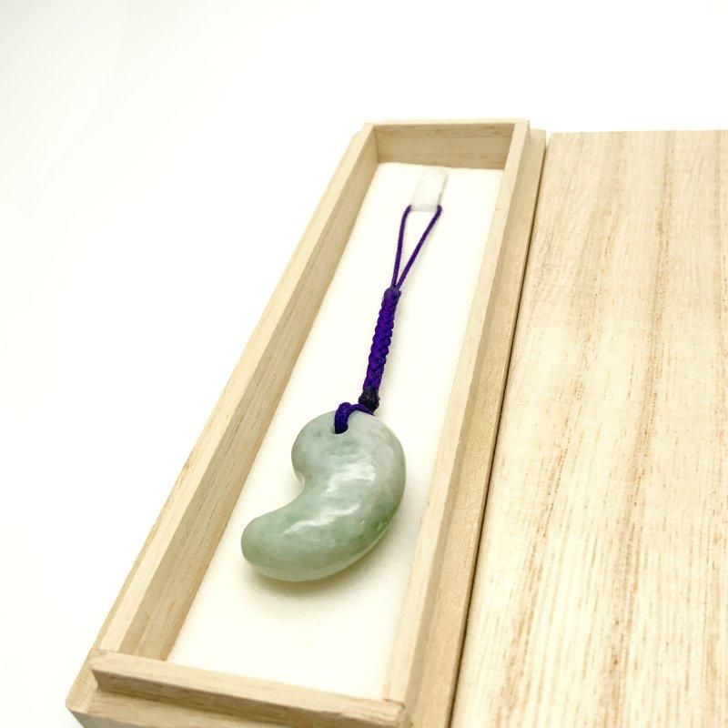 糸魚川翡翠 勾玉 巴型 】 国産 天然石 糸魚川産翡翠 ひすい ヒスイ