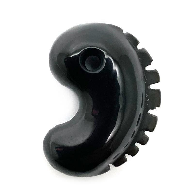 隠岐の島産黒曜石 勾玉 獣型 】 | めのうの店川島【公式通販】創業明治10年