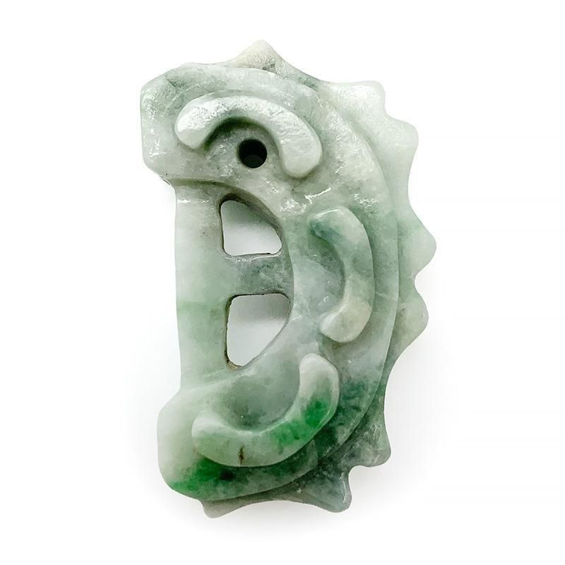 糸魚川翡翠 出雲國金崎一号墳 レプリカ 勾玉 】 | めのうの店川島