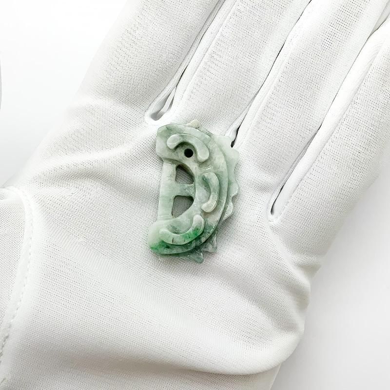 糸魚川翡翠 出雲國金崎一号墳 レプリカ 勾玉 】 | めのうの店川島