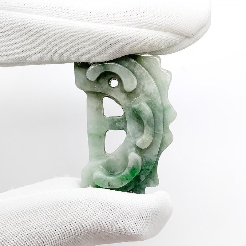 糸魚川翡翠 出雲國金崎一号墳 レプリカ 勾玉 】 | めのうの店川島