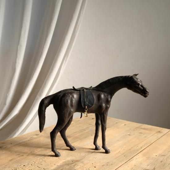 革製の馬のオブジェ - RITA brocante