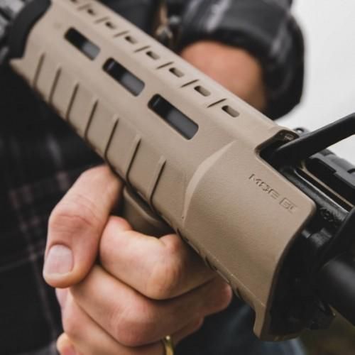 MAGPUL］MOE SL Hand Guard Carbine-Length AR15/M4 - ミリタリー