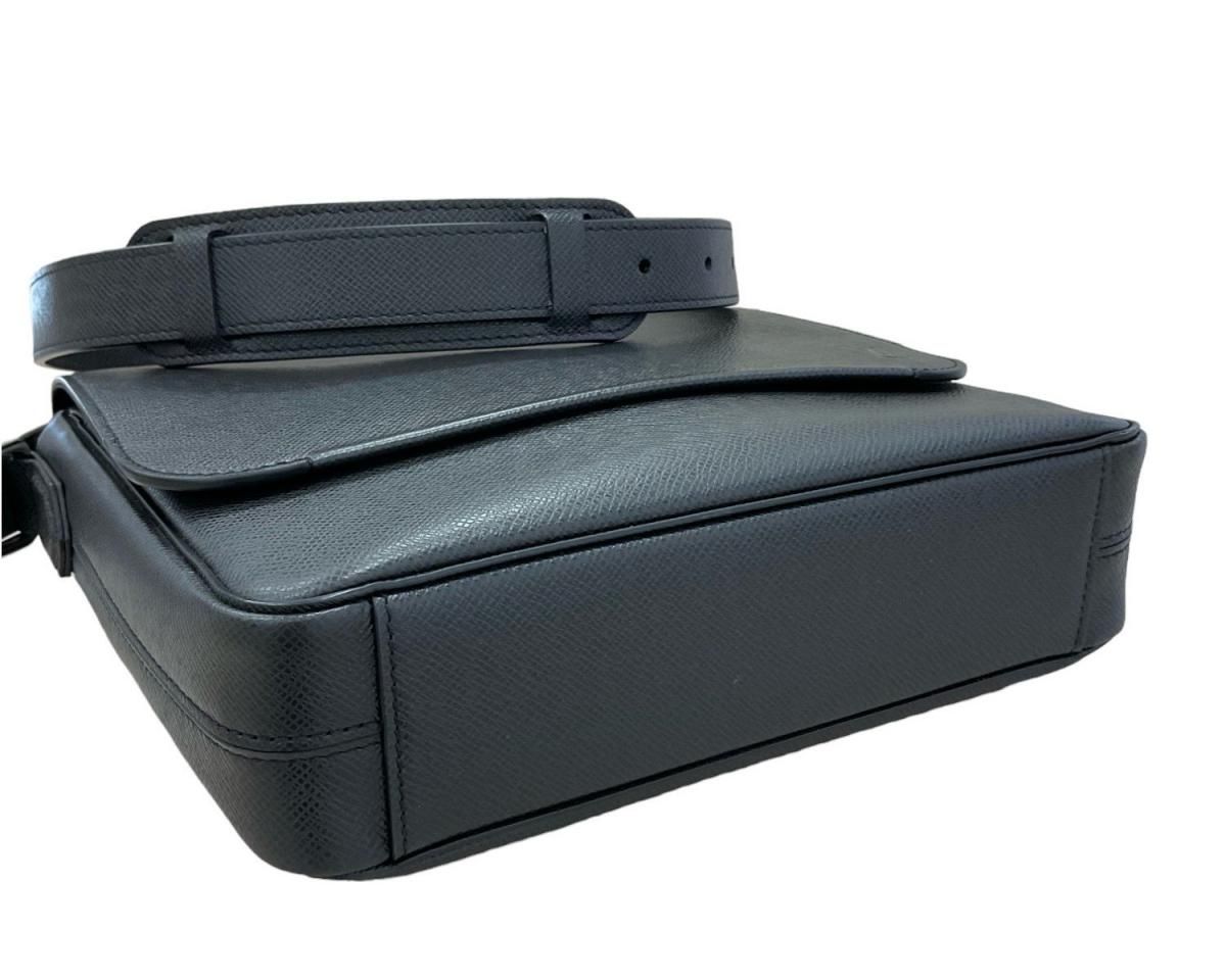 ルイヴィトン/ヴィトン/タイガ/ロマンPM/M32726/ショルダーバッグ