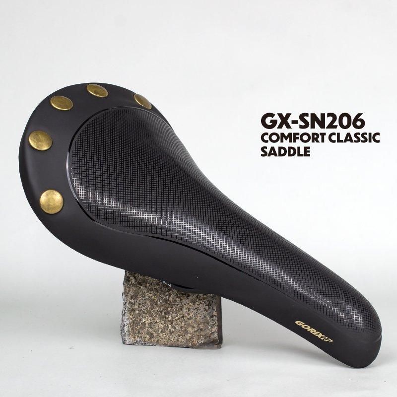 サドル 自転車鋲付き | クラシックデザイン | ロングライド向き