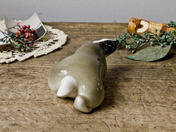 フィンランドで見つけたロシア製Lomonosov タヌキの陶器フィギュア