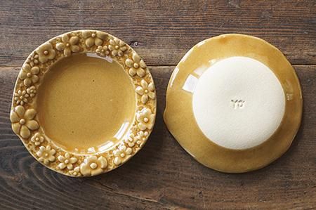 ミ14 キャメル 秋のリース皿 花 - 益子焼の小さな窯元「よしざわ窯