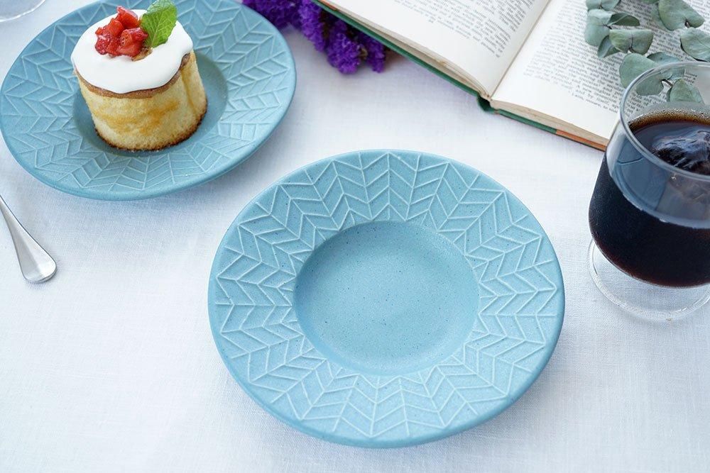 ツ33 ブルーグレー cedarpattern リム小皿 - 益子焼の小さな窯元