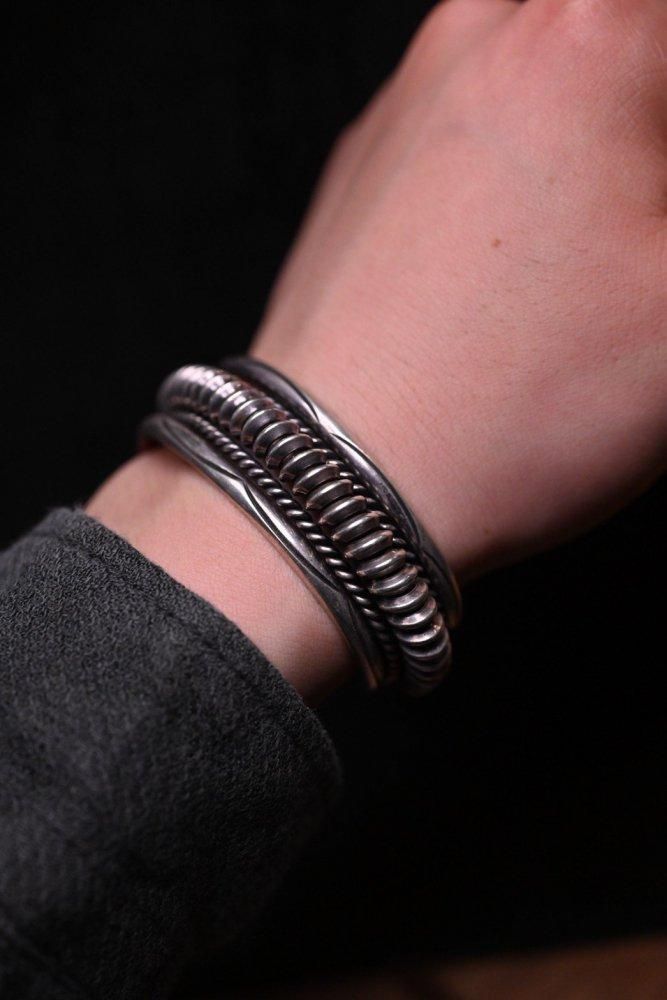 ヴィンテージ ナバホ TAHE シルバー バングル [ Sterling Silver 925