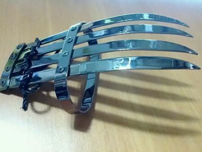 忍者グッズ 手甲鉤 TKN-301 | 爪長約185ミリ 重量145g 亜鉛合金（黒