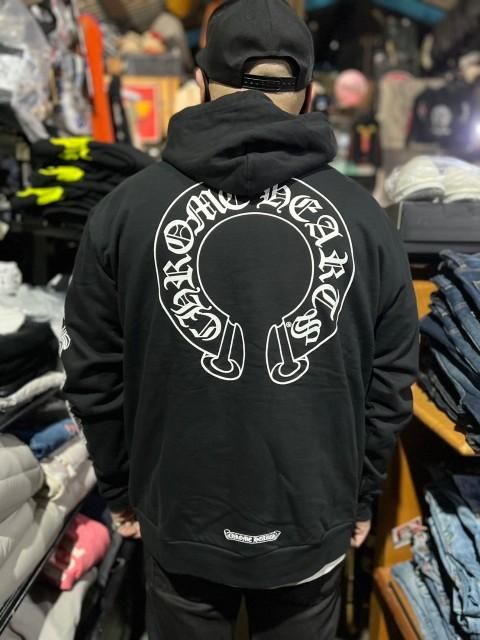 CHROME HEARTSクロムハーツホースシュープルオーバーパーカーblack