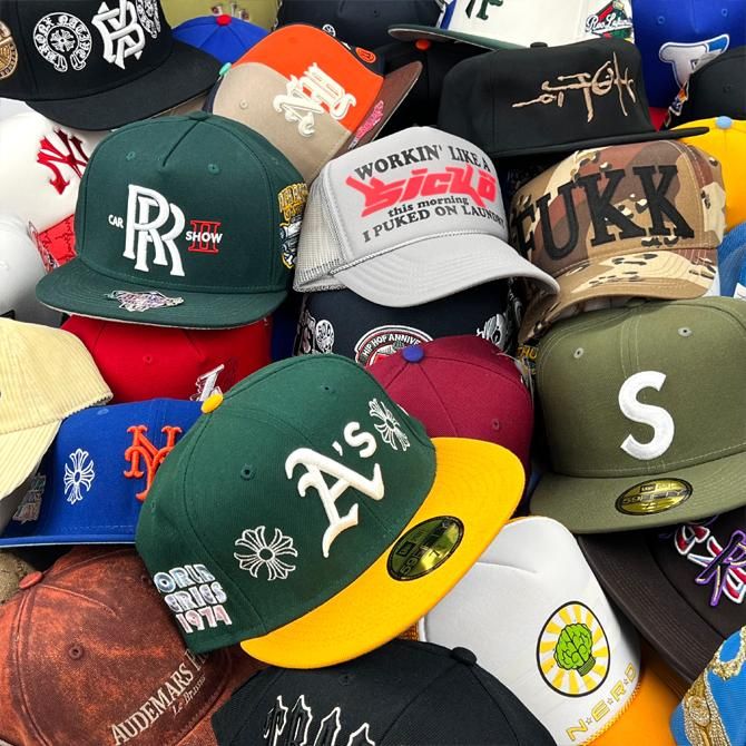 KAWS × GACHAPIN ＆ MUKKU (カウズ×ガチャピン＆ムック) / KACHAMUKKU