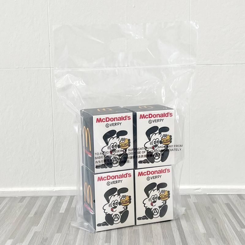 VERDY × McDonald's / Vick Collector's Set (4体セット) - GANGSTA