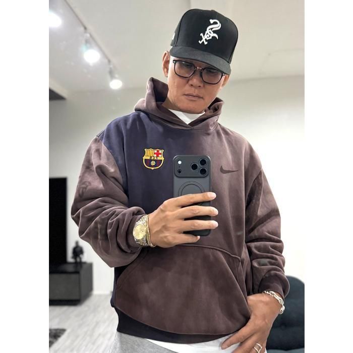 CACTUS JACK × NIKE × FC BARCELONA / SPLIT-DYE CREST HOODIE