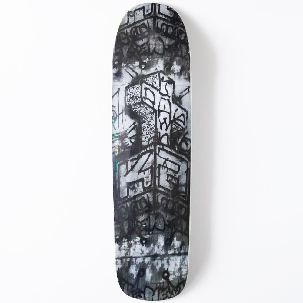 DOGTOWN SKATEBOARDS ( ドッグタウンスケートボード ) デッキ GRAFITI