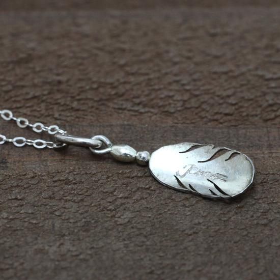 SANTO DOMINGO サントドミンゴ族｜フェザー ネックレス Harvey Chavez作