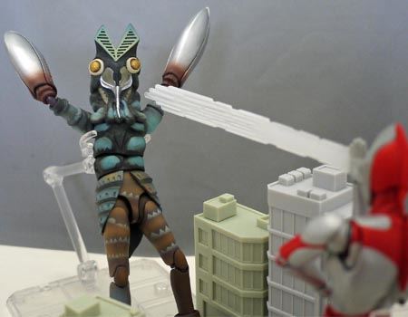 待ってました！ 宿敵バルタン星人も超リアルフィギュアに登場 - 価格