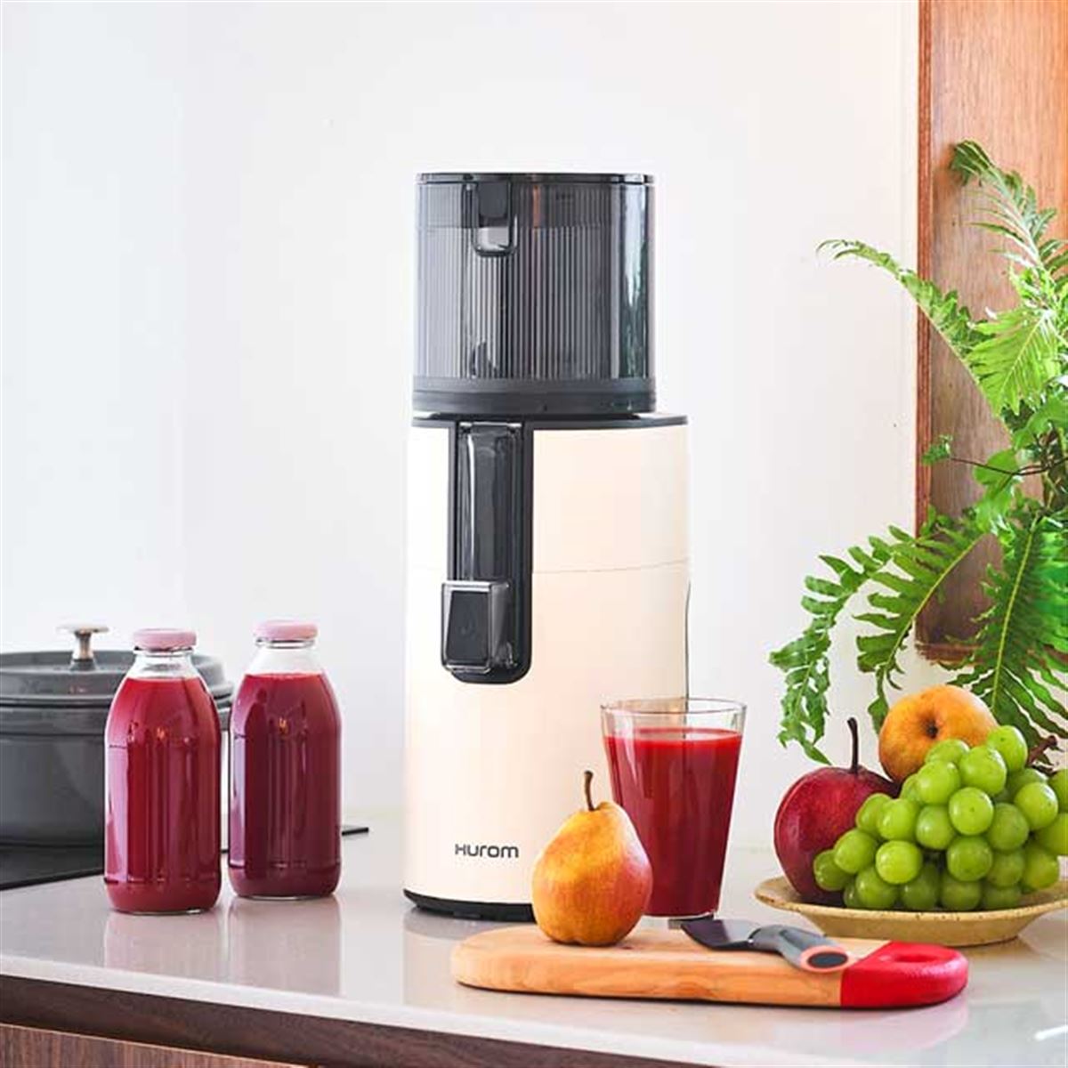 ヒューロム、縦型スロージューサーの最上位モデル「H400」を本日9/1