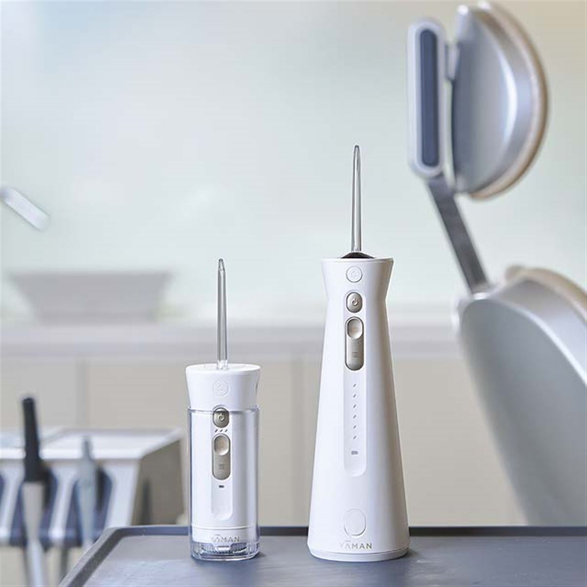 ヤーマン、「トルネード水流」を採用した口腔洗浄器「ジェットフロス