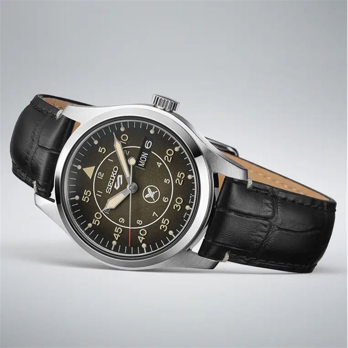 セイコー 5スポーツ、スケートボーダー・堀米雄斗選手の家紋ロゴを