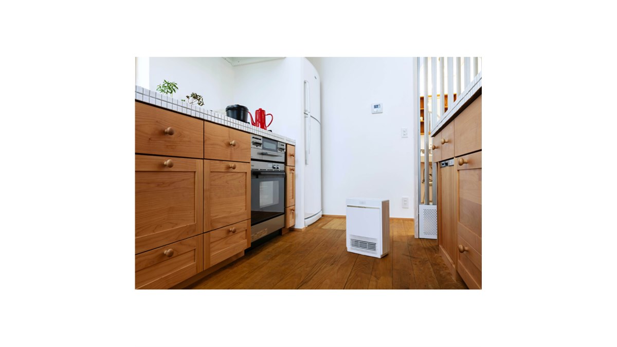 ダイニチ工業、3つの安全装置を搭載したセラミックファンヒーター2種