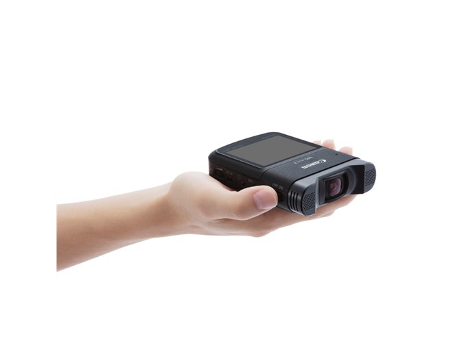 キヤノン、大口径マイクと大容量バッテリーを搭載した「iVIS mini X