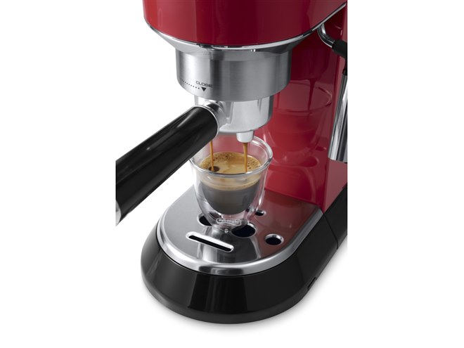 デロンギ、抽出温度などがカスタマイズできるコンパクトなエスプレッソ